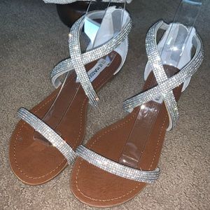 STEVE MADDEN Silver Sandals Sz 7